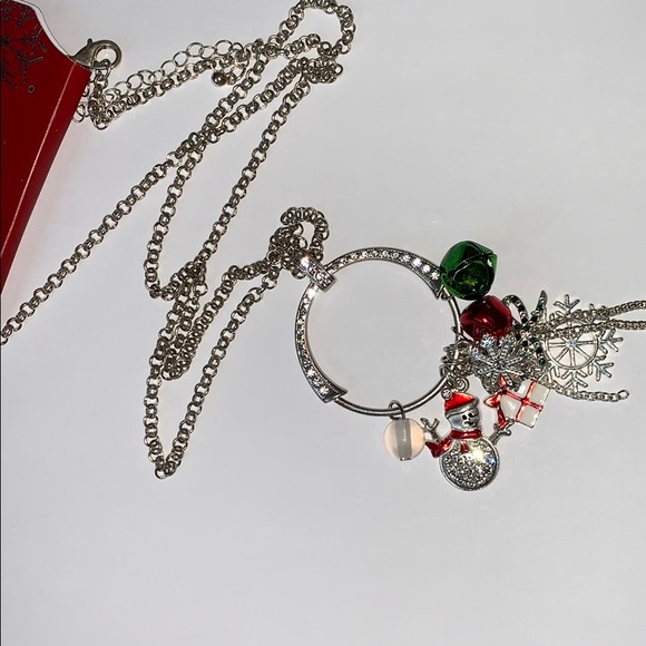 NWT Christmas/Holiday Necklace - Picture 2 of 6